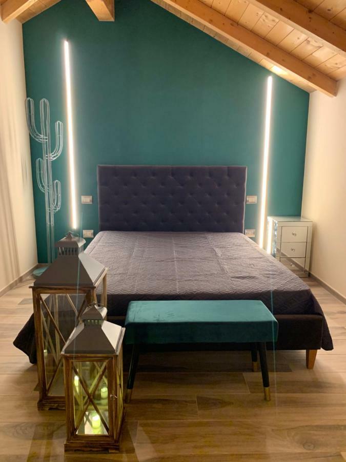 Palazzo Eugenia Suites Vasto Exteriér fotografie